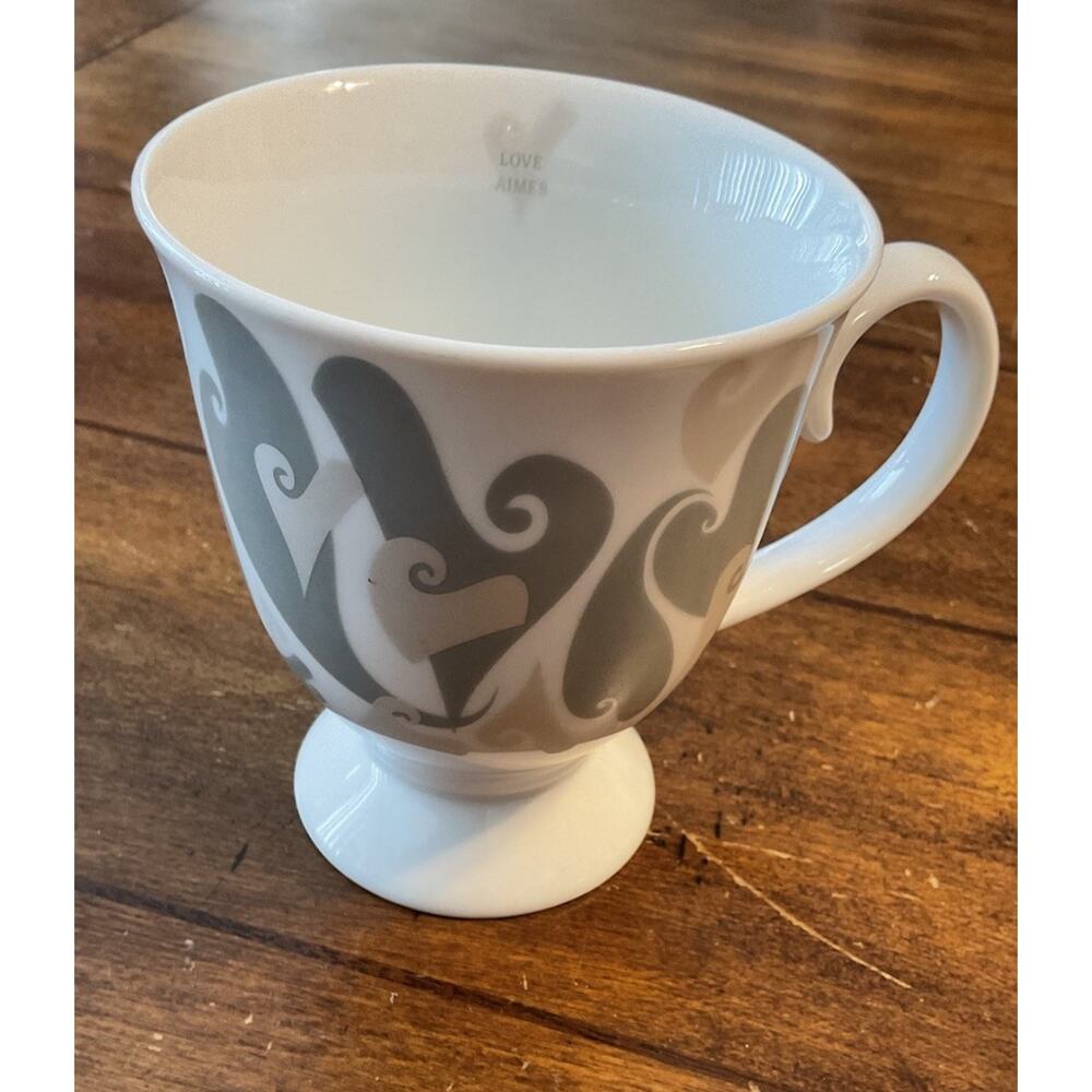 Mary Kay 2002 Love Aimer Silver Gray Hearts Pedestal Coffee/Tea Mug Cup - Picture 1 of 5